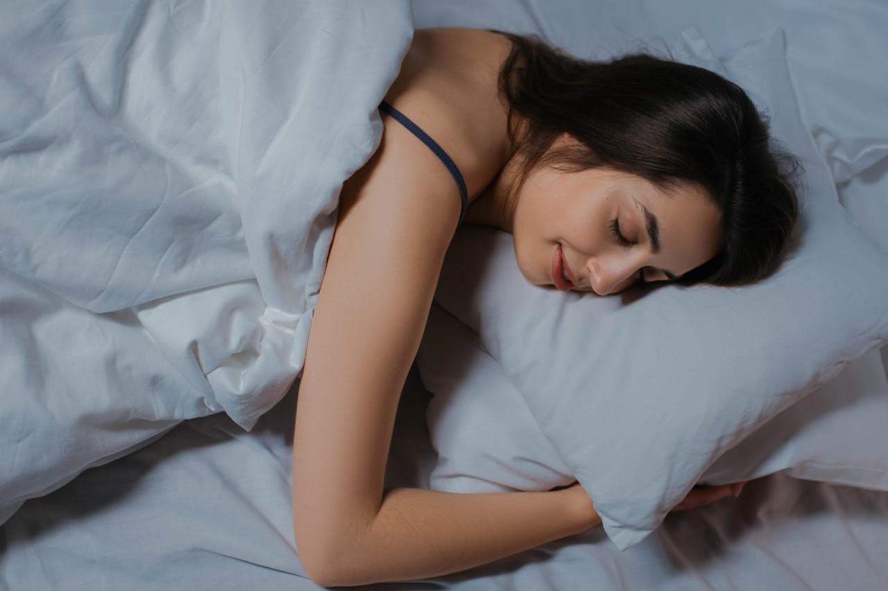 What to Look for in a Mattress if You're a Hot Sleeper